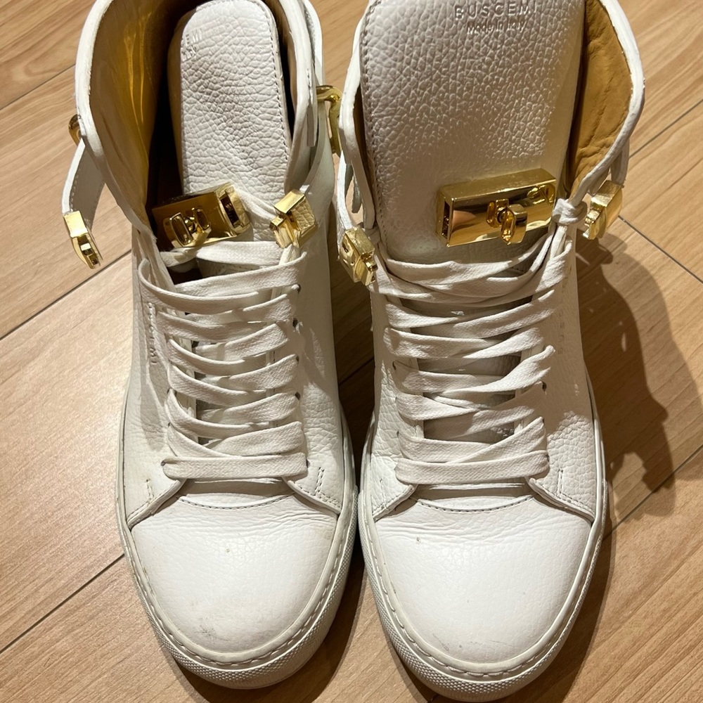 Buscumi sneakers